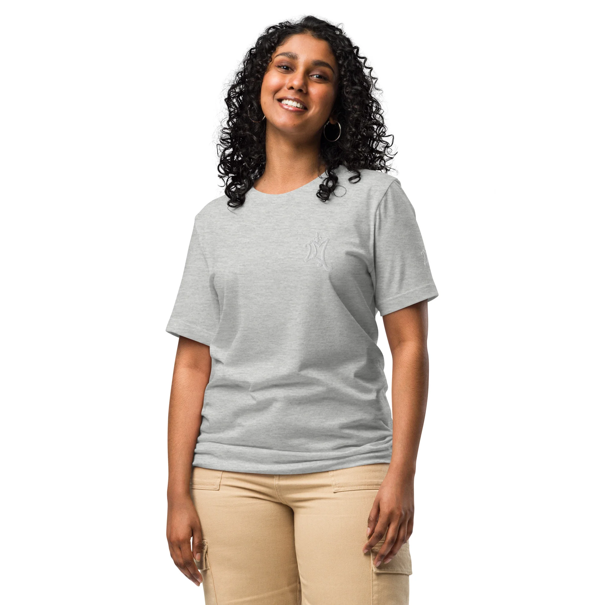Découvrez l'excellence du style américain avec ce t-shirt unisexe. Disponible dès aujourd'hui, il incarne à la perfection l'élégance et la qualité qui vous démarqueront avec panache.