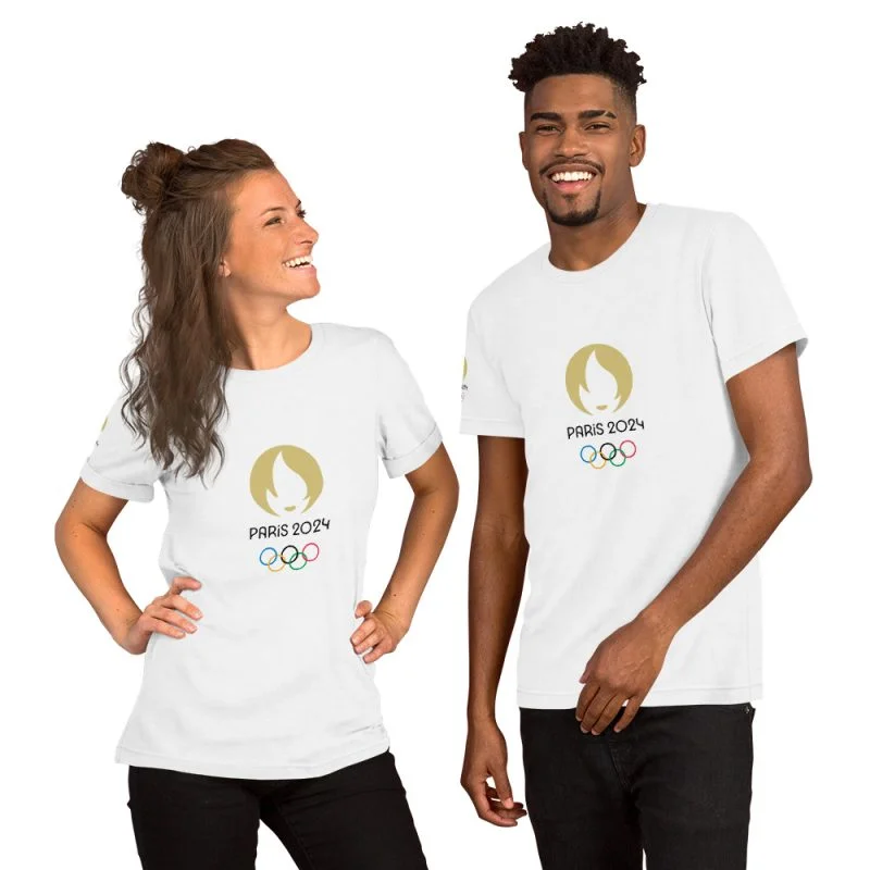 Vivez les J.O. Paris 2024 avec ce t-shirt en coton ! Ce modèle est tout ce dont vous avez rêvé et plus encore. Il est doux et léger, avec ce qu'il faut d'élasticité. Il est agréable et flatteur pour tous, parfait pour célébrer cet événement historique avec style et confort. Optez pour une mode responsable tout en affichant votre passion pour les Jeux Olympiques.